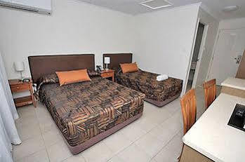 Swag Motel Middlemount Buitenkant foto